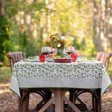 Holly Berry Tablecloth - 90 Round