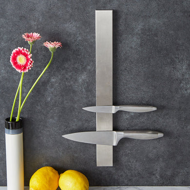 Magnetic Knife Bar 18