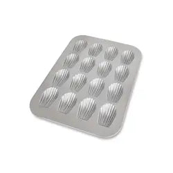 Madeleine Pan