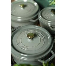 Staub Round Cocotte - 7 Quart